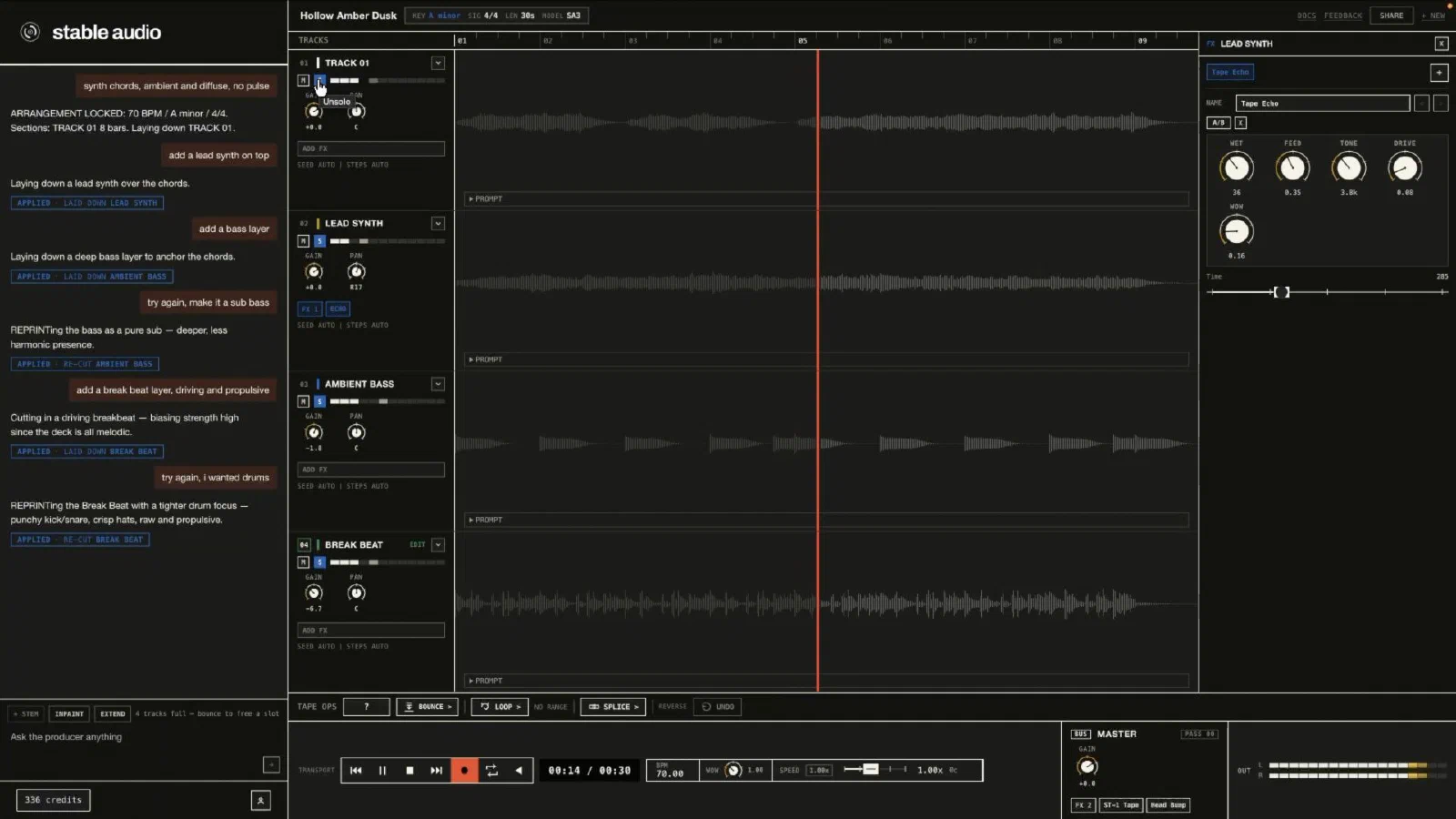 Stable Audio 混音工作区中的四轨波形、提示对话和效果器参数